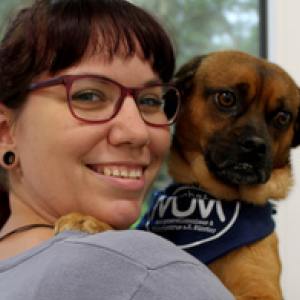 Elke Birker und Hund Loki